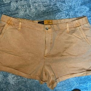 Old navy, camel shorts XXL